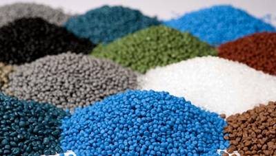 Sorted heaps of coloured polymer granulate
